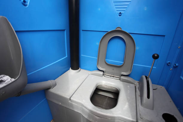 Porta potty delivery and setup in Hutchins, TX